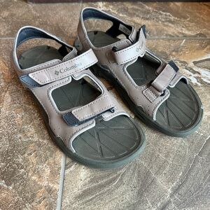 Columbia Boys Techsun Vent Tan/Gray Casual Sandals‎ Size 4 Hiking Outdoor
